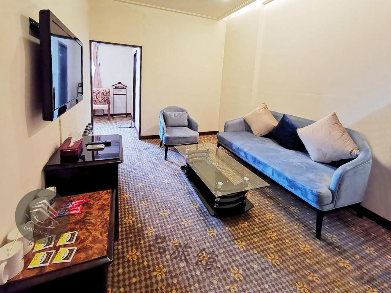 Chang Hong Hotel Jinning Esterno foto